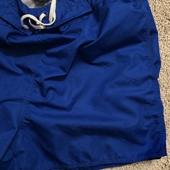 Blue - Picture 2 of 8